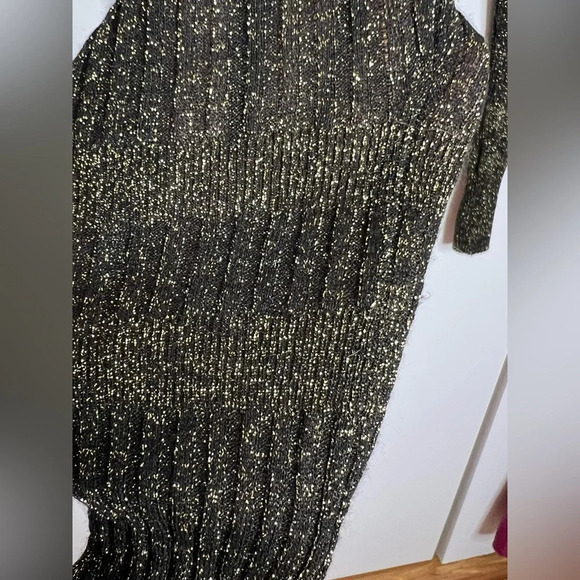Veronica Beard - Esmeralda Ribbed Black and Gold sparkle knit long sleeve - Picture 9 of 9
